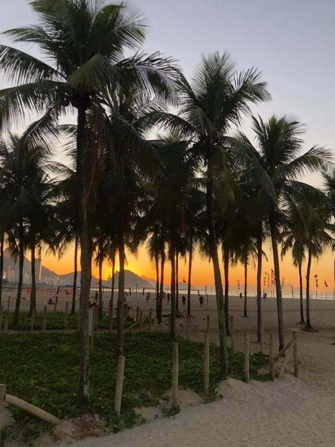 Copa Beach Home - Copacabana Posto 4 Quadra Da Praia Rio de Janeiro Ngoại thất bức ảnh